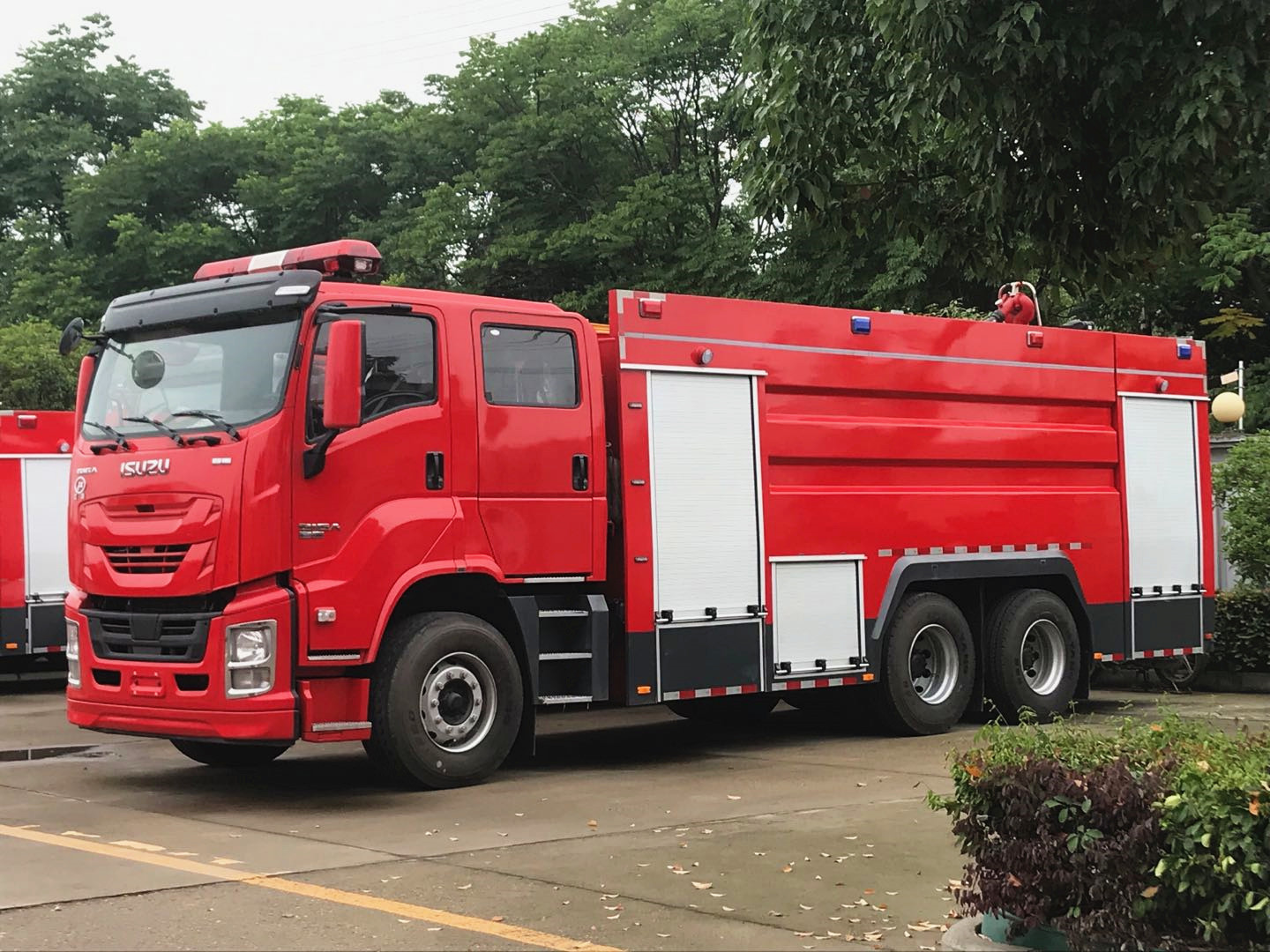 ��ʮ⏸ɷ���ĭ(li��n)������܇